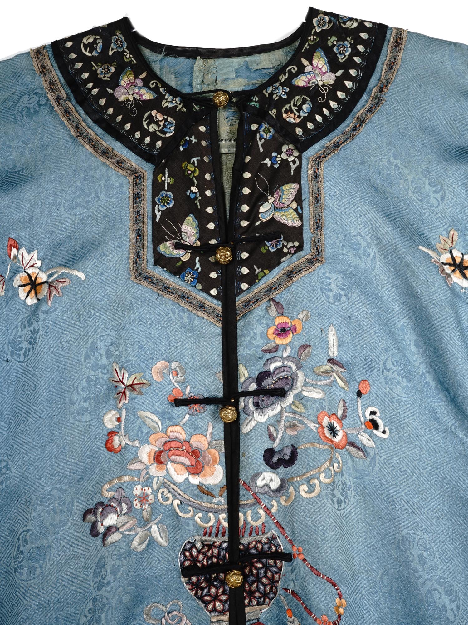 ANTIQUE CHINESE LONG BLUE SILK EMBROIDERED ROBE PIC-3